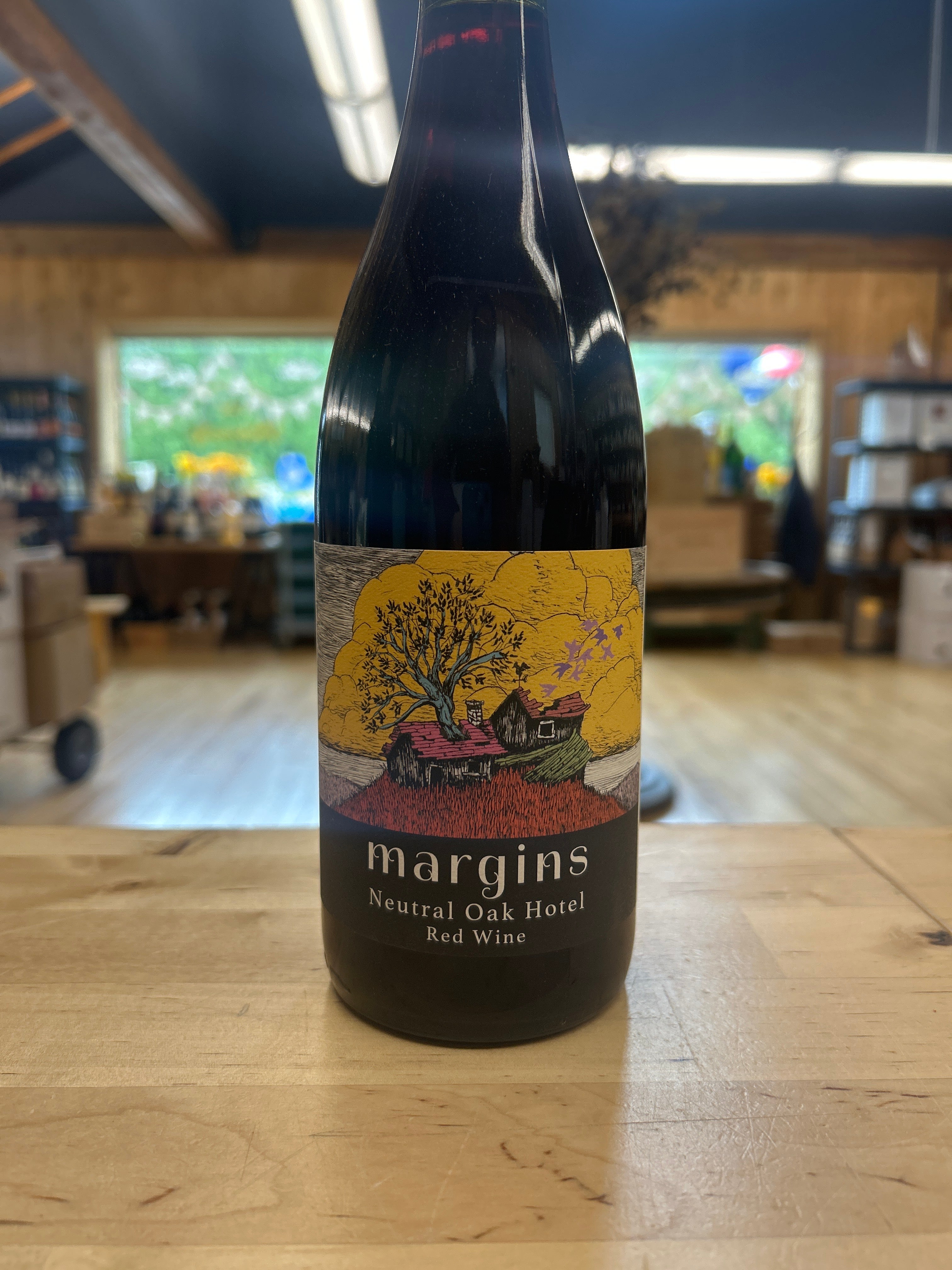 Margins, Neutral Oak Hotel Red, California 2024