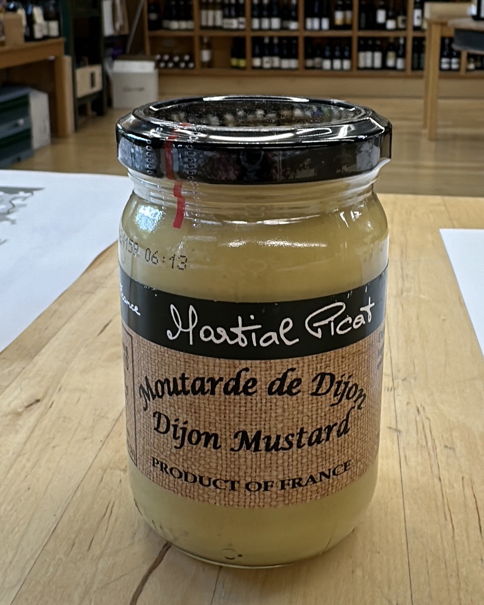 Dijon Mustard, Marial